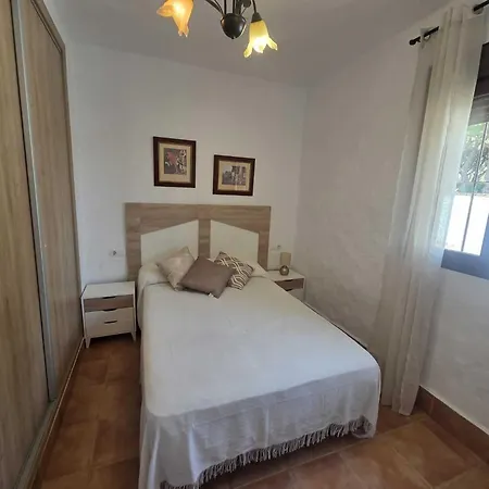 Semesterbostad No Grupos Casa Cuervi Con Piscina Privada En Conil